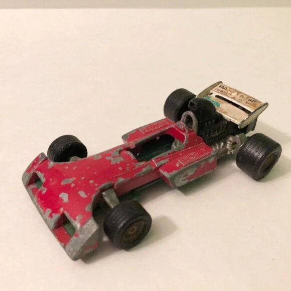 Vintage Corgi Whizzwheels Surtees TS 9B F1 Diecast Race Car Great  Britain - Picture 7 of 7